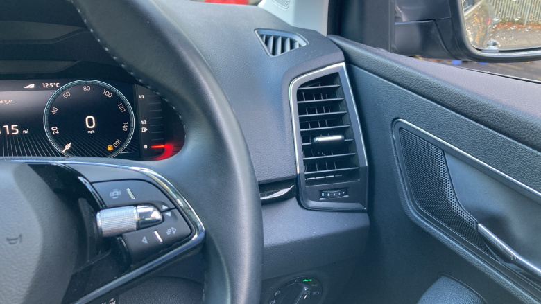 Skoda Karoq 1.5 TSI SE L 5dr Petrol Estate